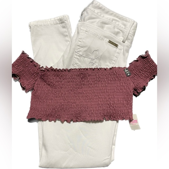 ⭐️ PINK Victoria’s Secret unlined swim top size medium NWT - Picture 6 of 6